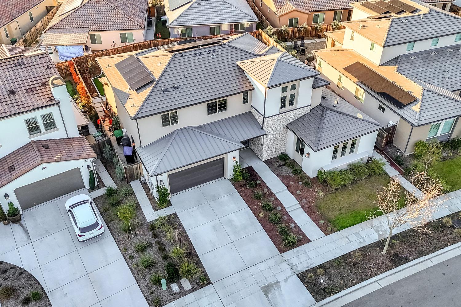 1048 Treasure Hills Dr, Madera, CA 93636