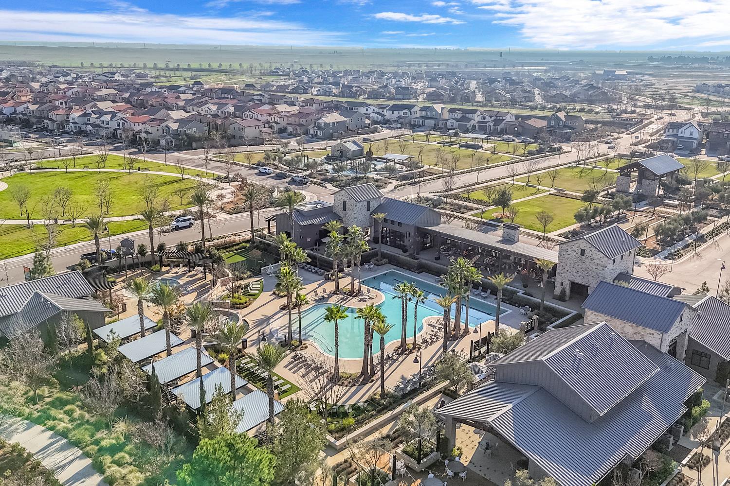 1048 Treasure Hills Dr, Madera, CA 93636