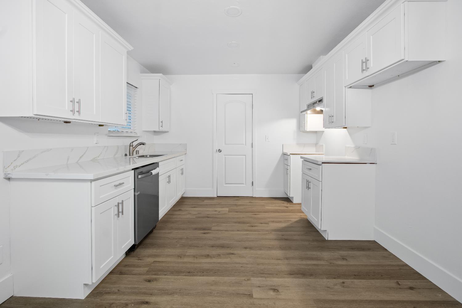 18421 Fairfield Dr, Madera, CA 93638