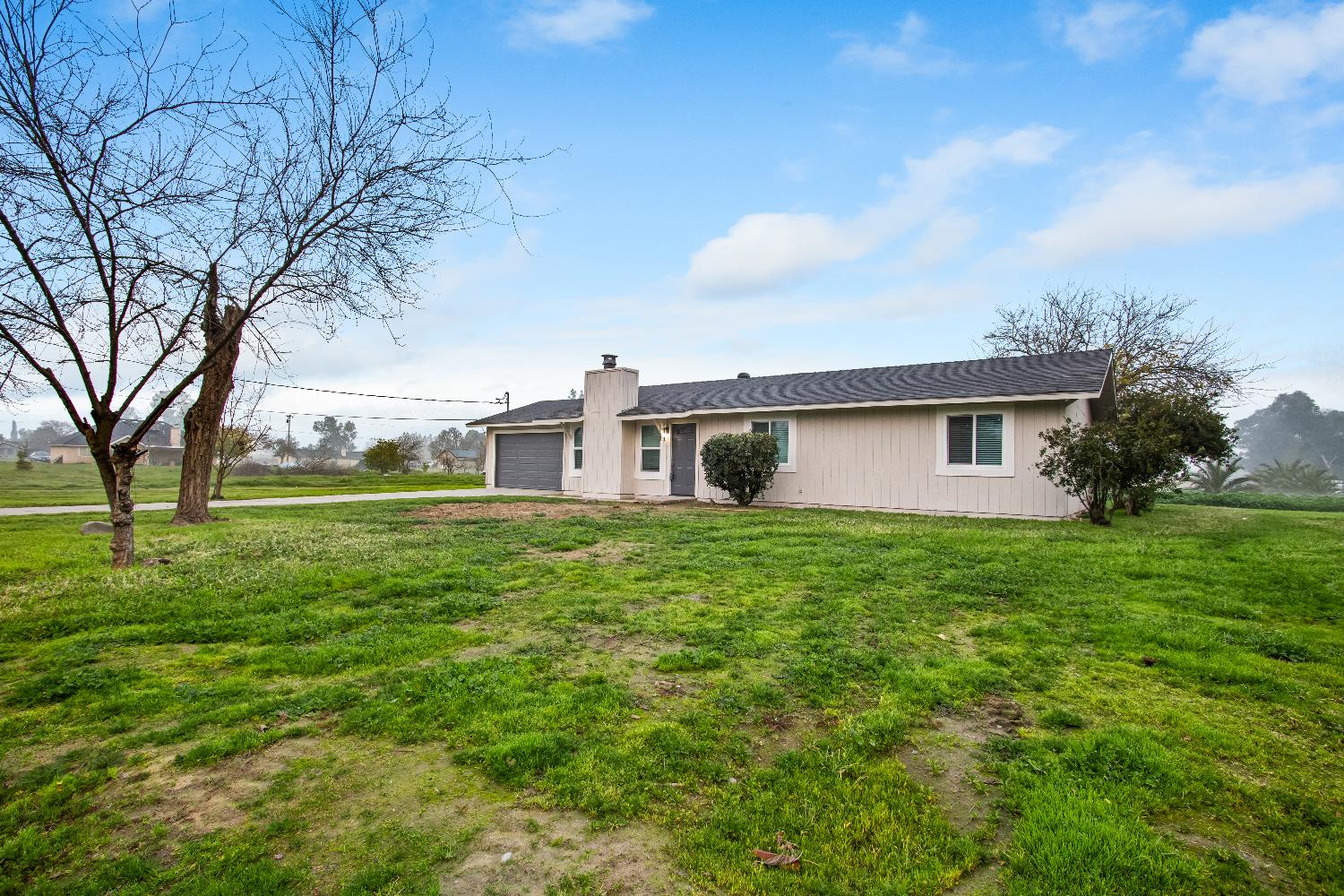 18421 Fairfield Dr, Madera, CA 93638