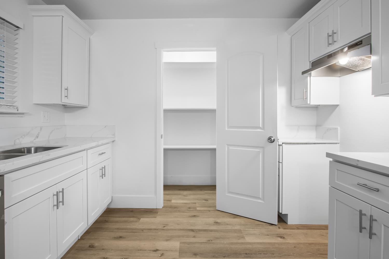 18421 Fairfield Dr, Madera, CA 93638