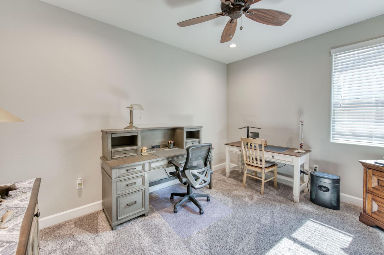 1178 Wildflower Ave, Madera, CA 93636