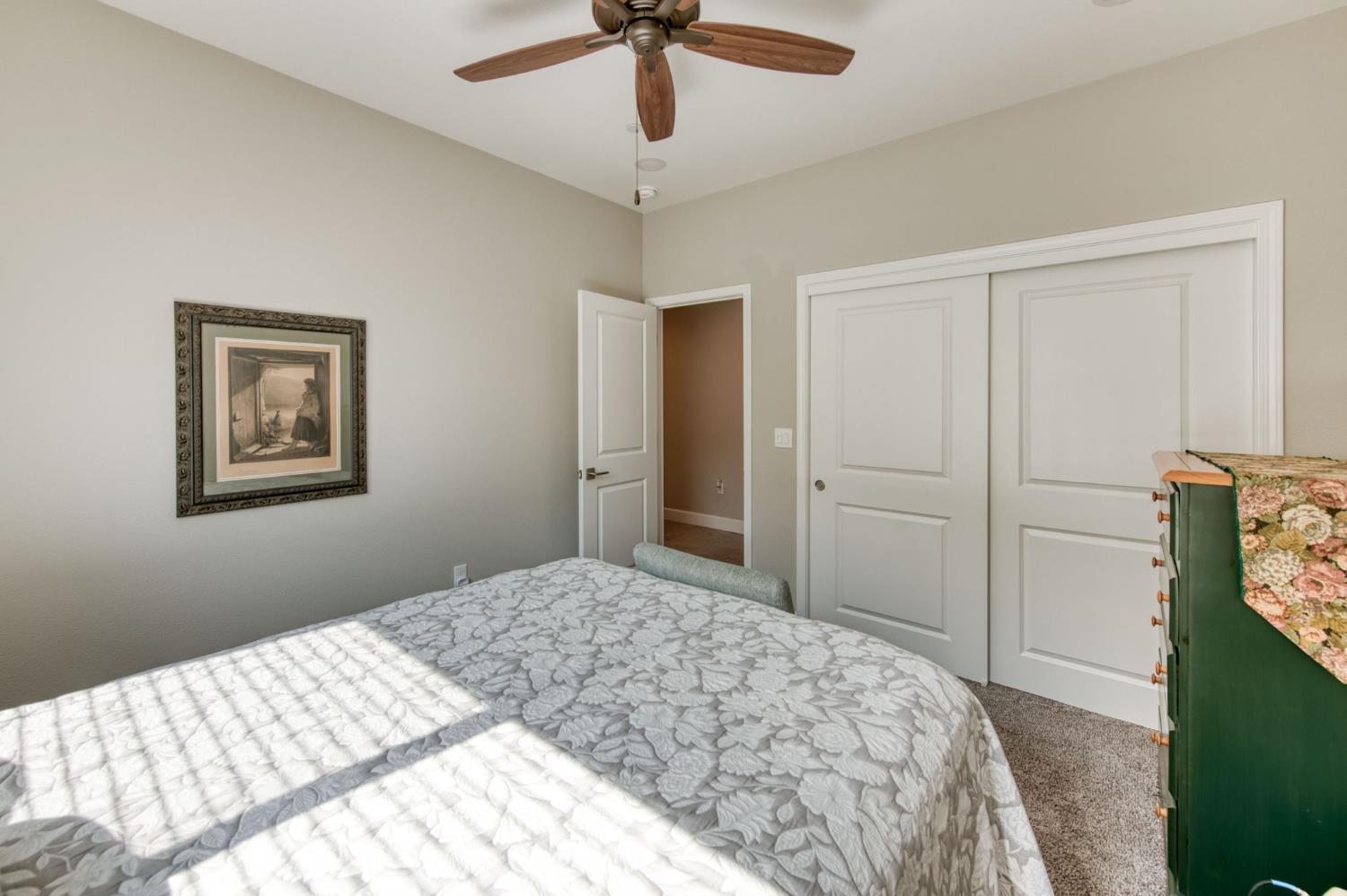 1178 Wildflower Ave, Madera, CA 93636