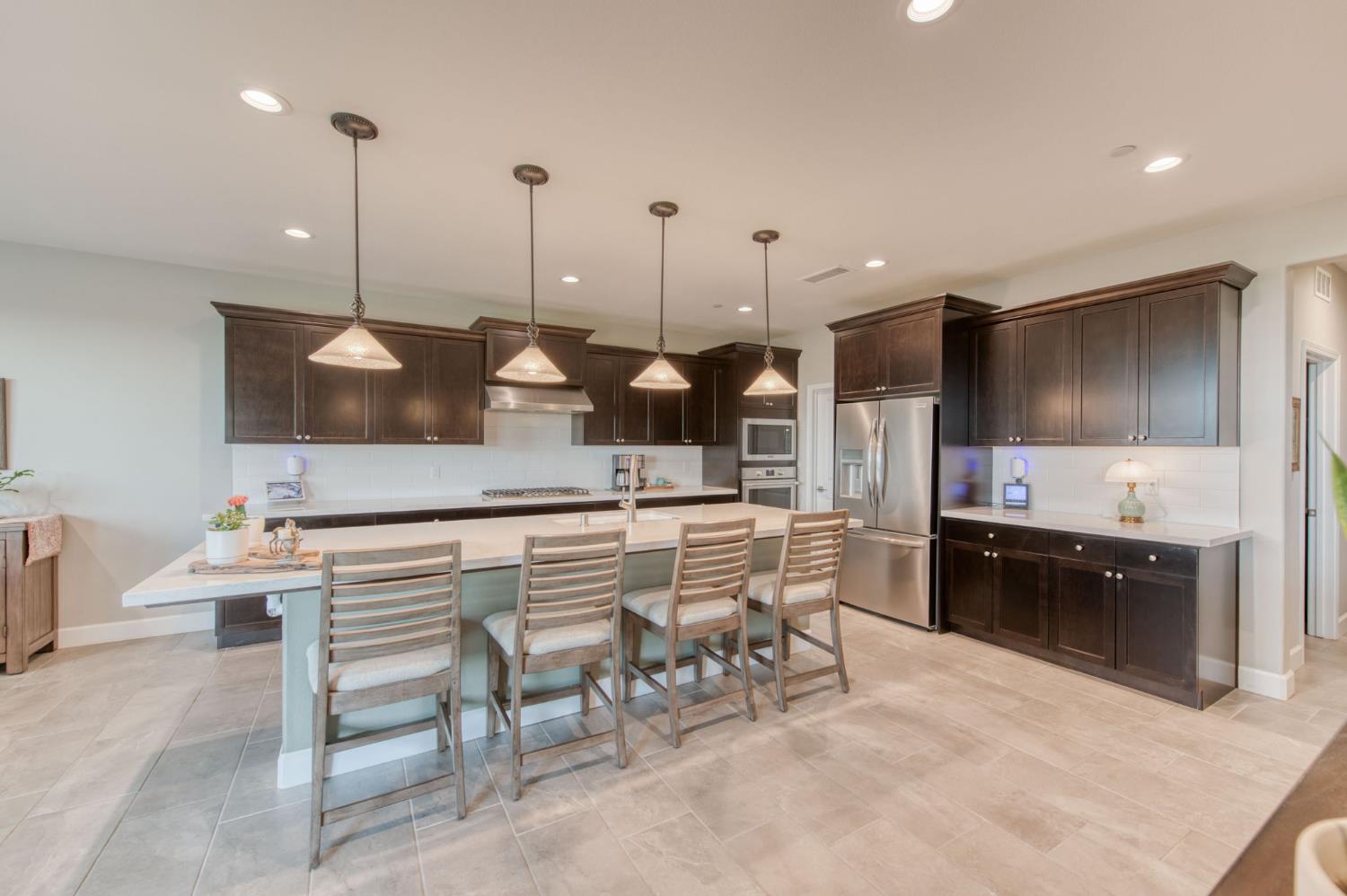 1178 Wildflower Ave, Madera, CA 93636