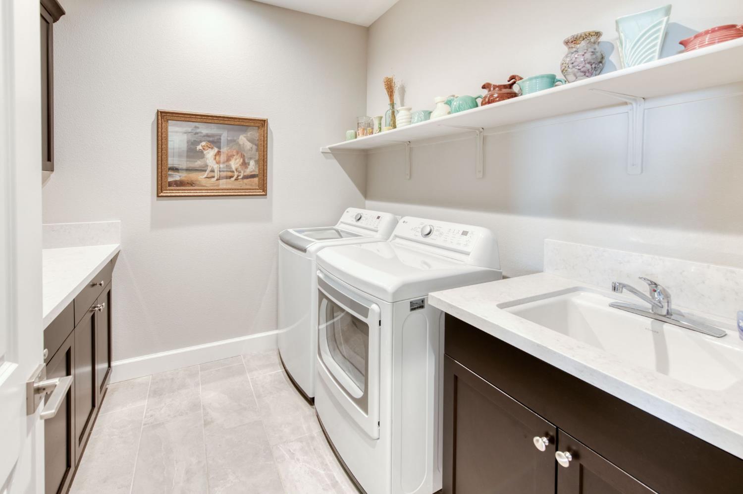 1178 Wildflower Ave, Madera, CA 93636