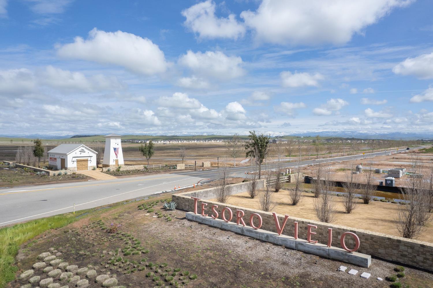 1178 Wildflower Ave, Madera, CA 93636