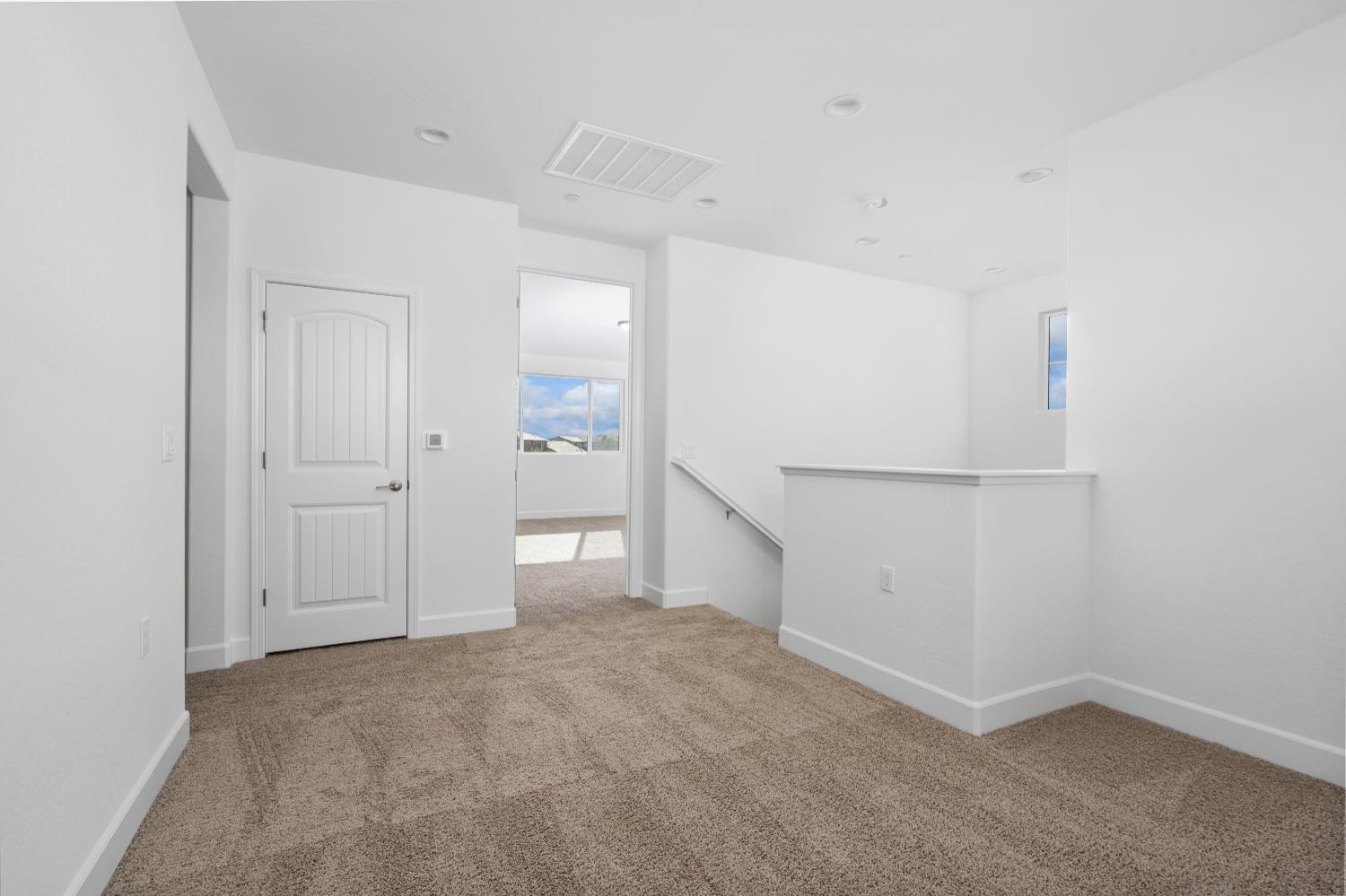 1146 Ponderosa Way W, Madera, CA 93636