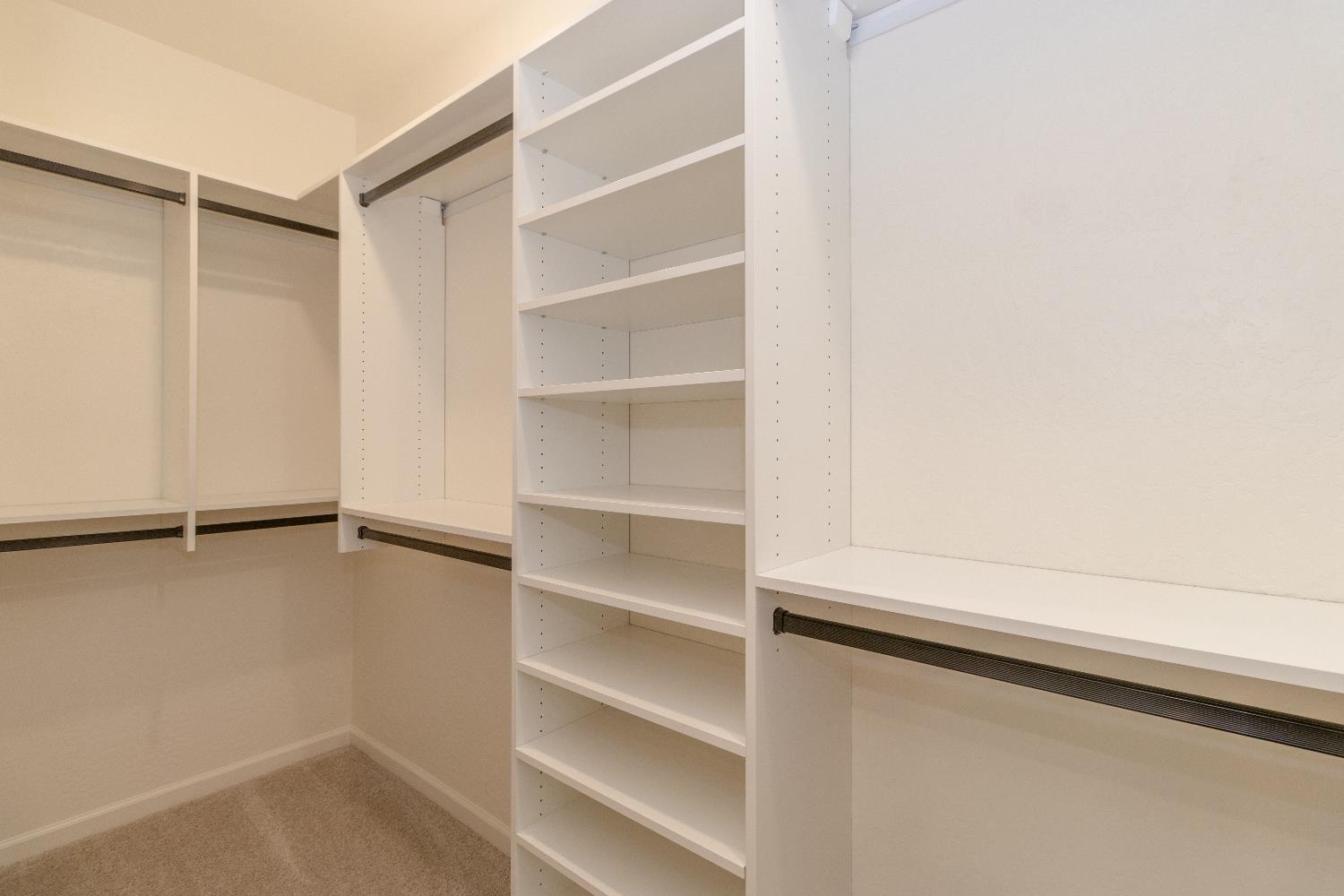 1158 Encore Way W, Madera, CA 93636