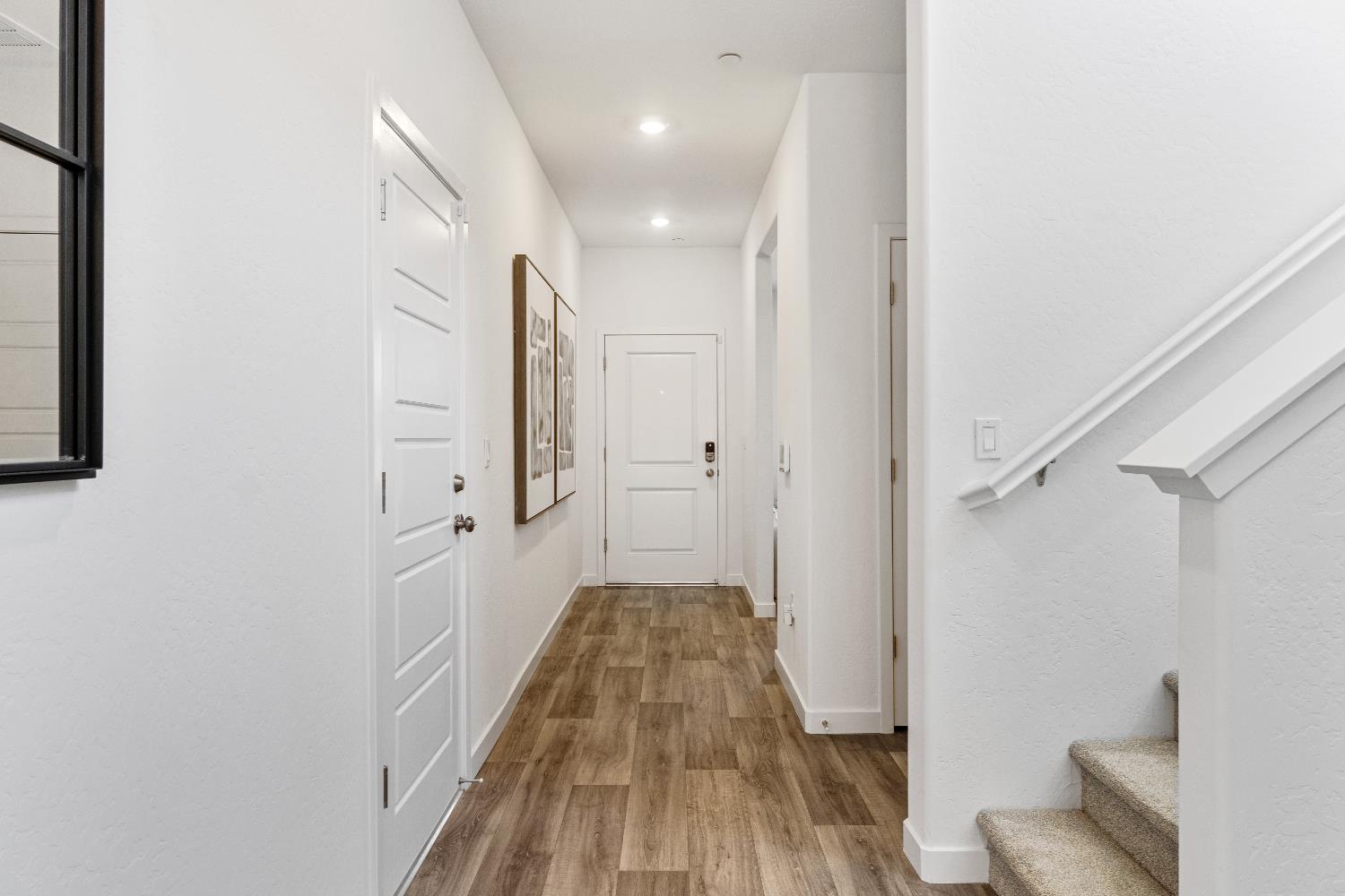 966 Deerhorn Dr W, Madera, CA 93636