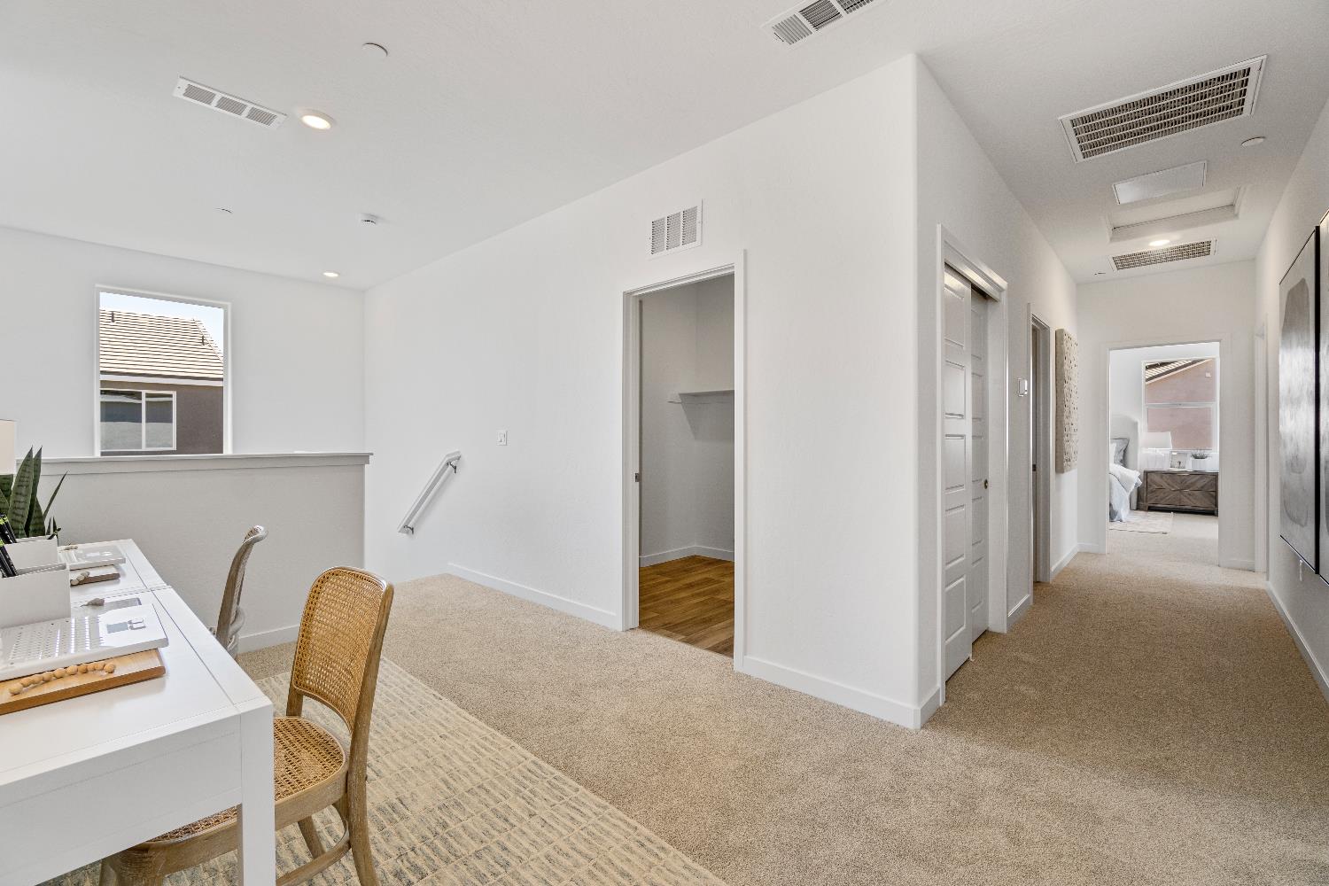 966 Deerhorn Dr W, Madera, CA 93636