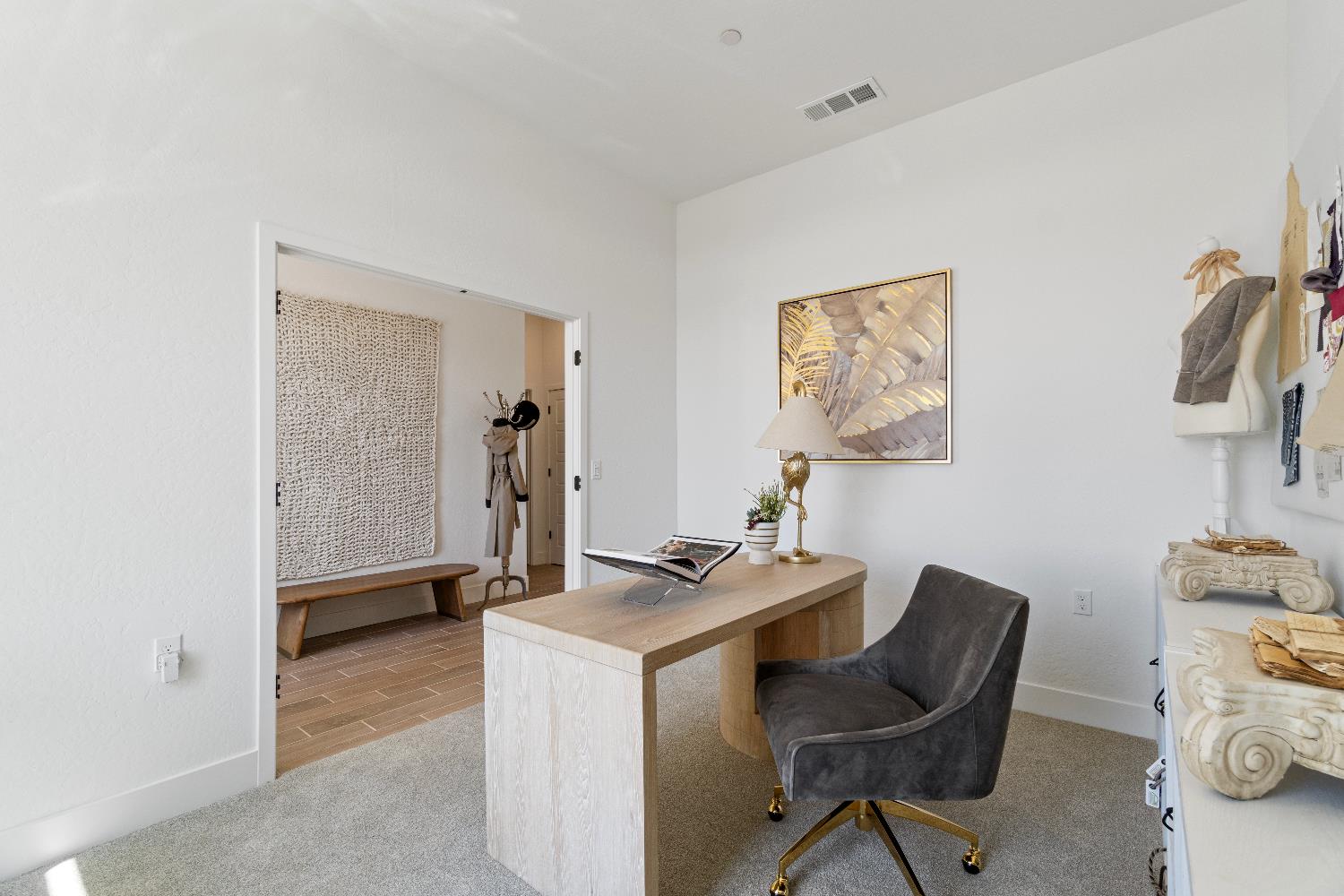 856 Traverse Dr S, Madera, CA 93636