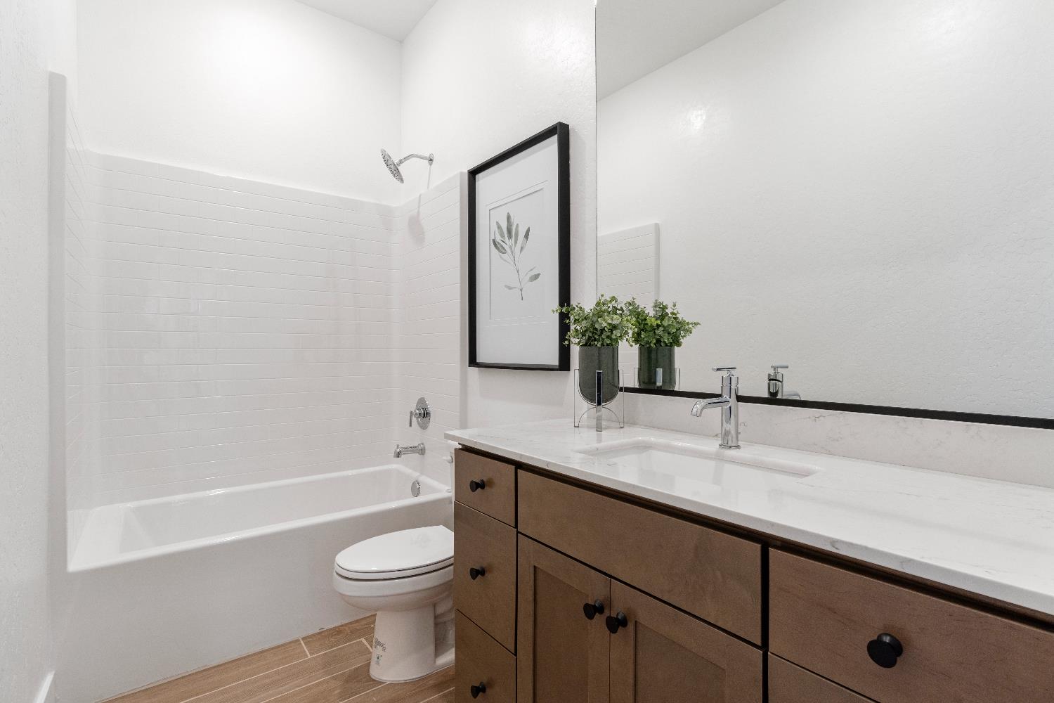 856 Traverse Dr S, Madera, CA 93636