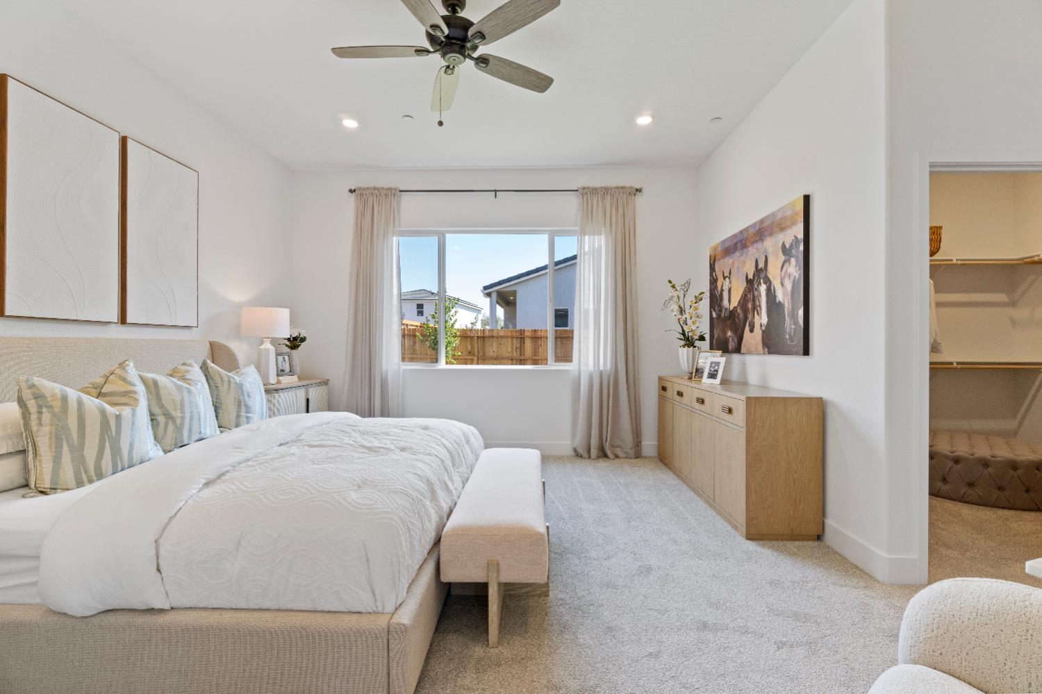 856 Traverse Dr S, Madera, CA 93636