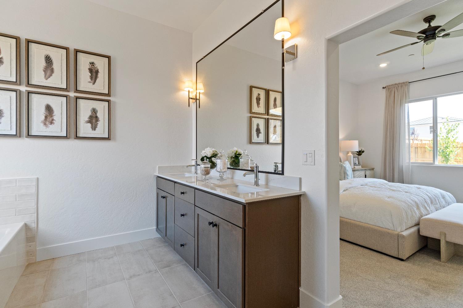 856 Traverse Dr S, Madera, CA 93636