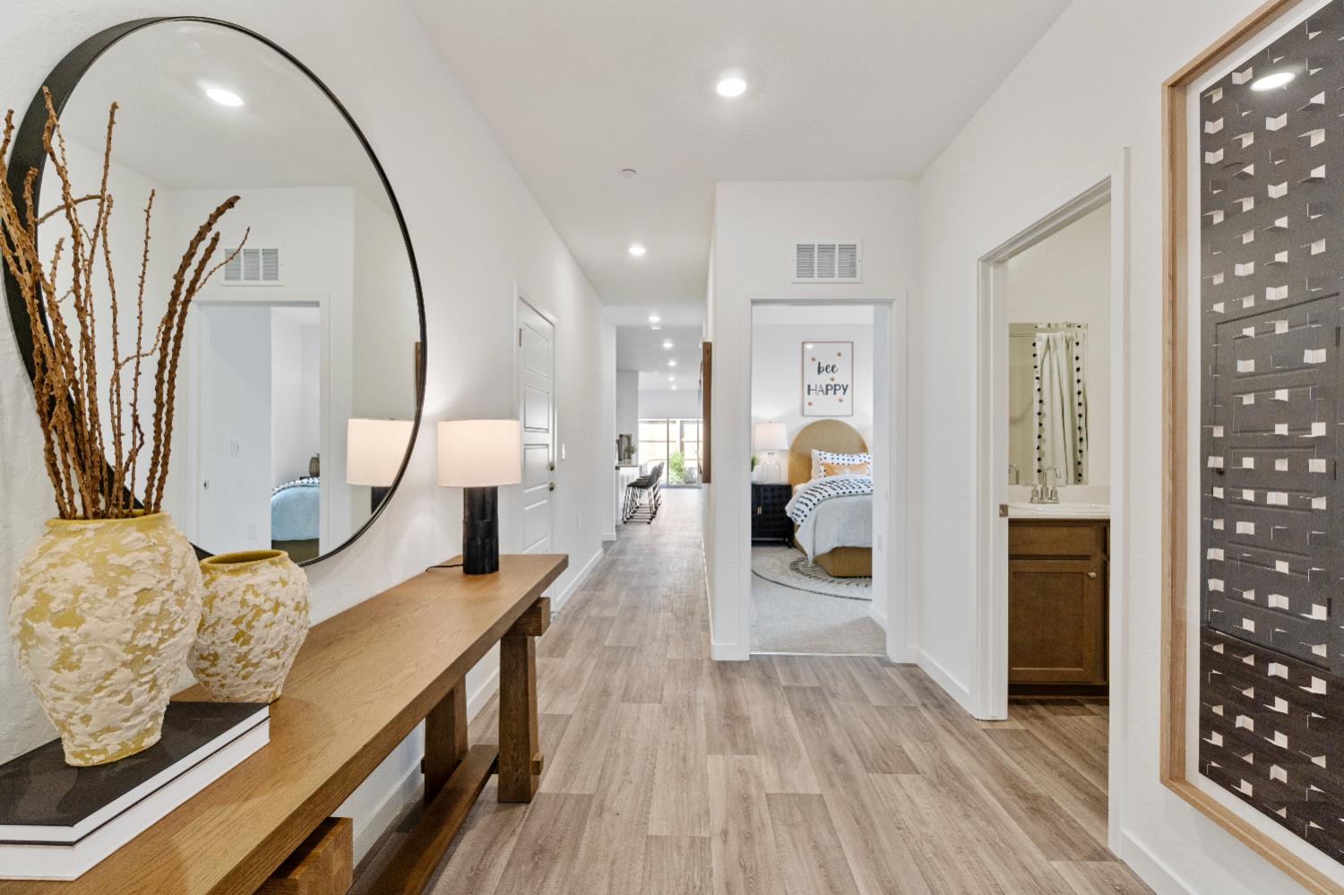 984 Deerhorn Dr W, Madera, CA 93636