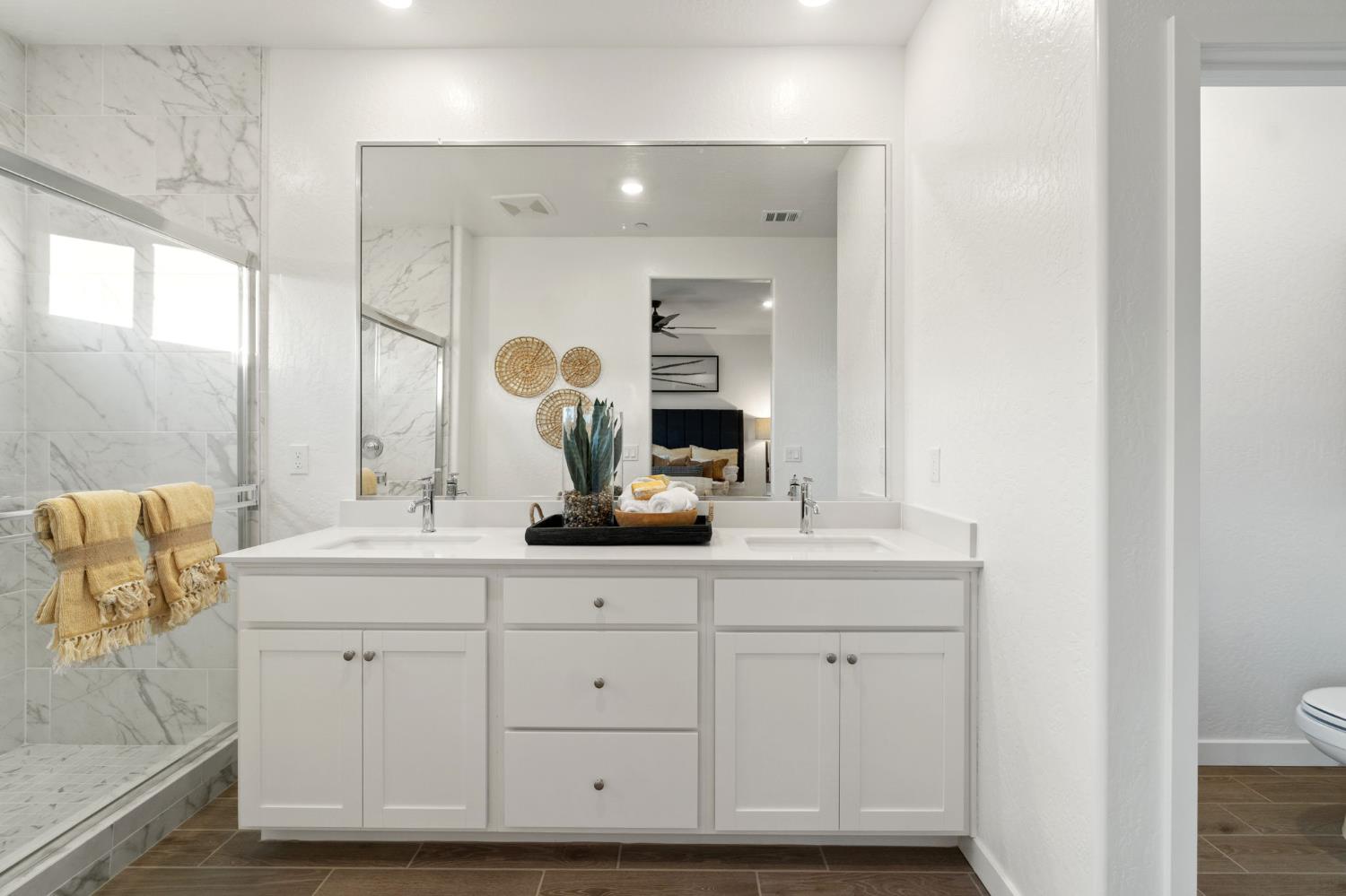 878 Traverse Dr S, Madera, CA 93636