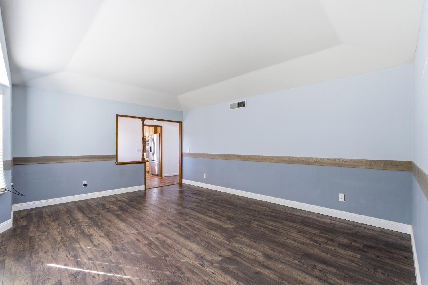 2377 Frederick Way, Madera, CA 93637