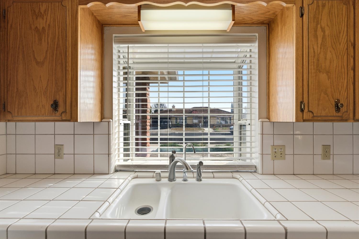 2377 Frederick Way, Madera, CA 93637