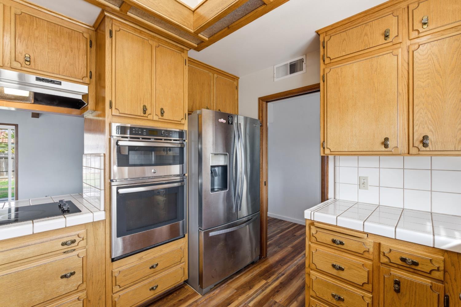 2377 Frederick Way, Madera, CA 93637