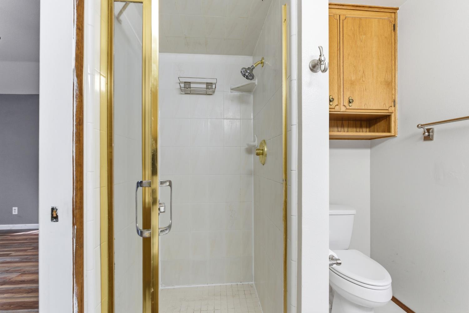 2377 Frederick Way, Madera, CA 93637