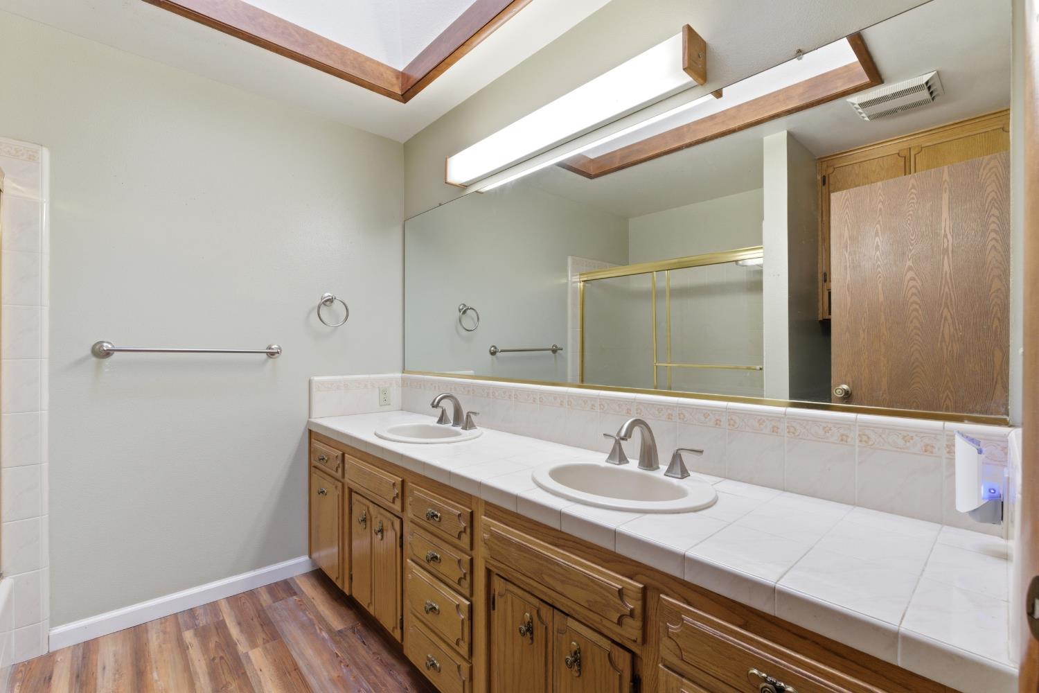 2377 Frederick Way, Madera, CA 93637