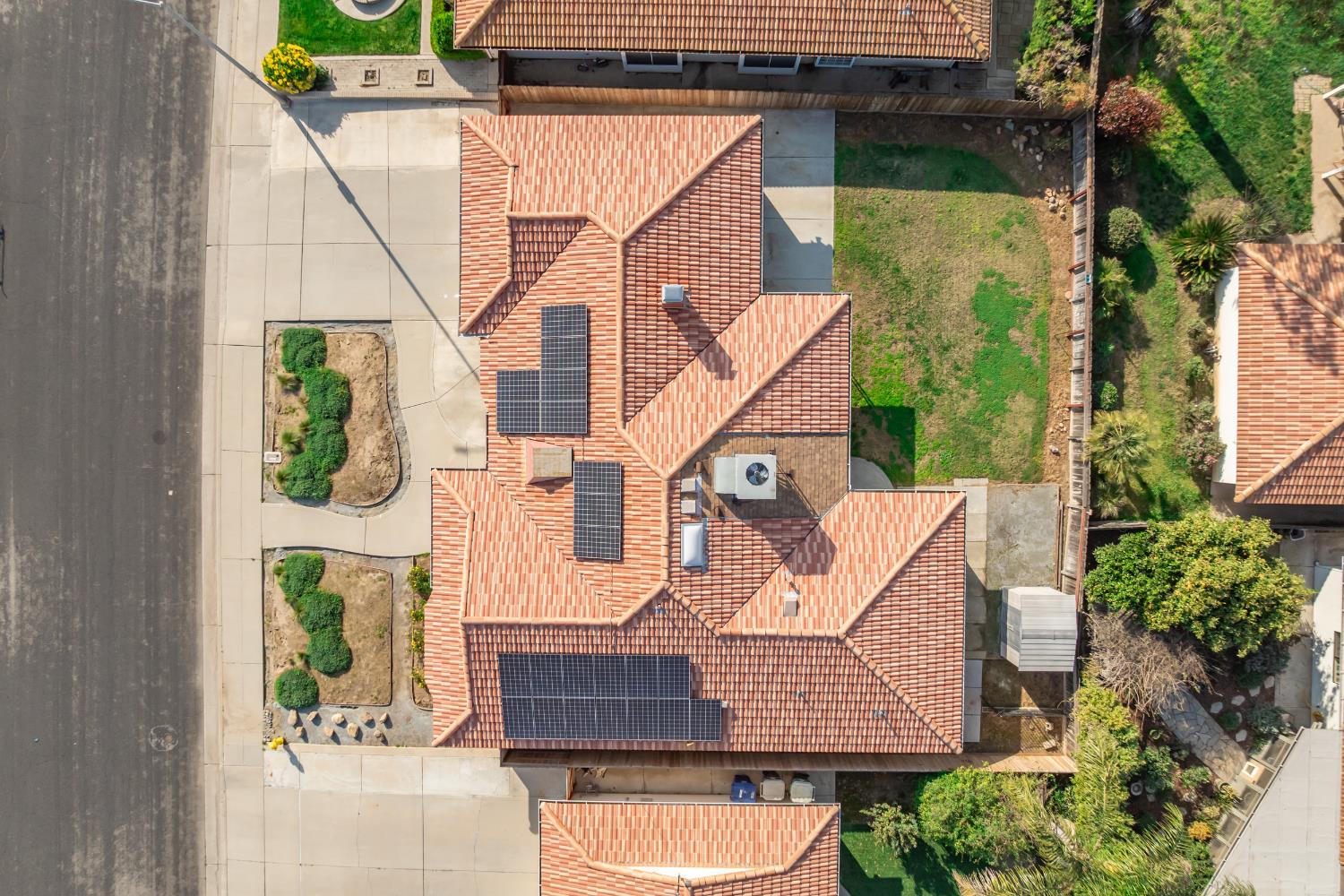 2377 Frederick Way, Madera, CA 93637