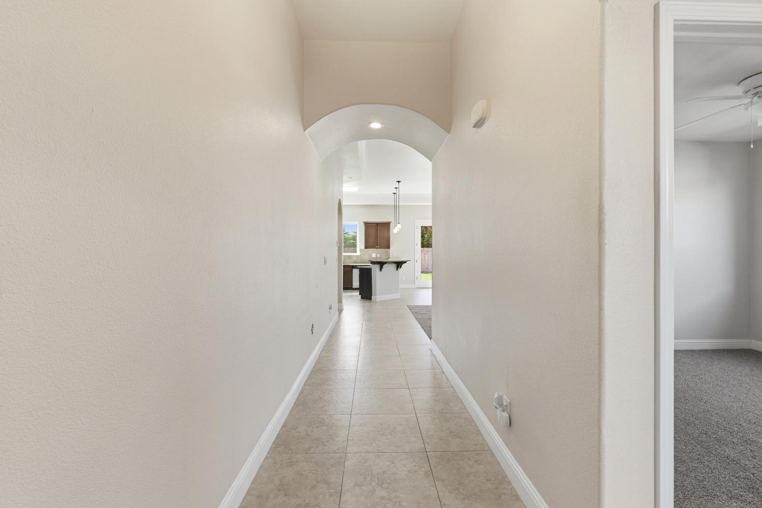 3108 Capistrano Dr, Madera, CA 93637