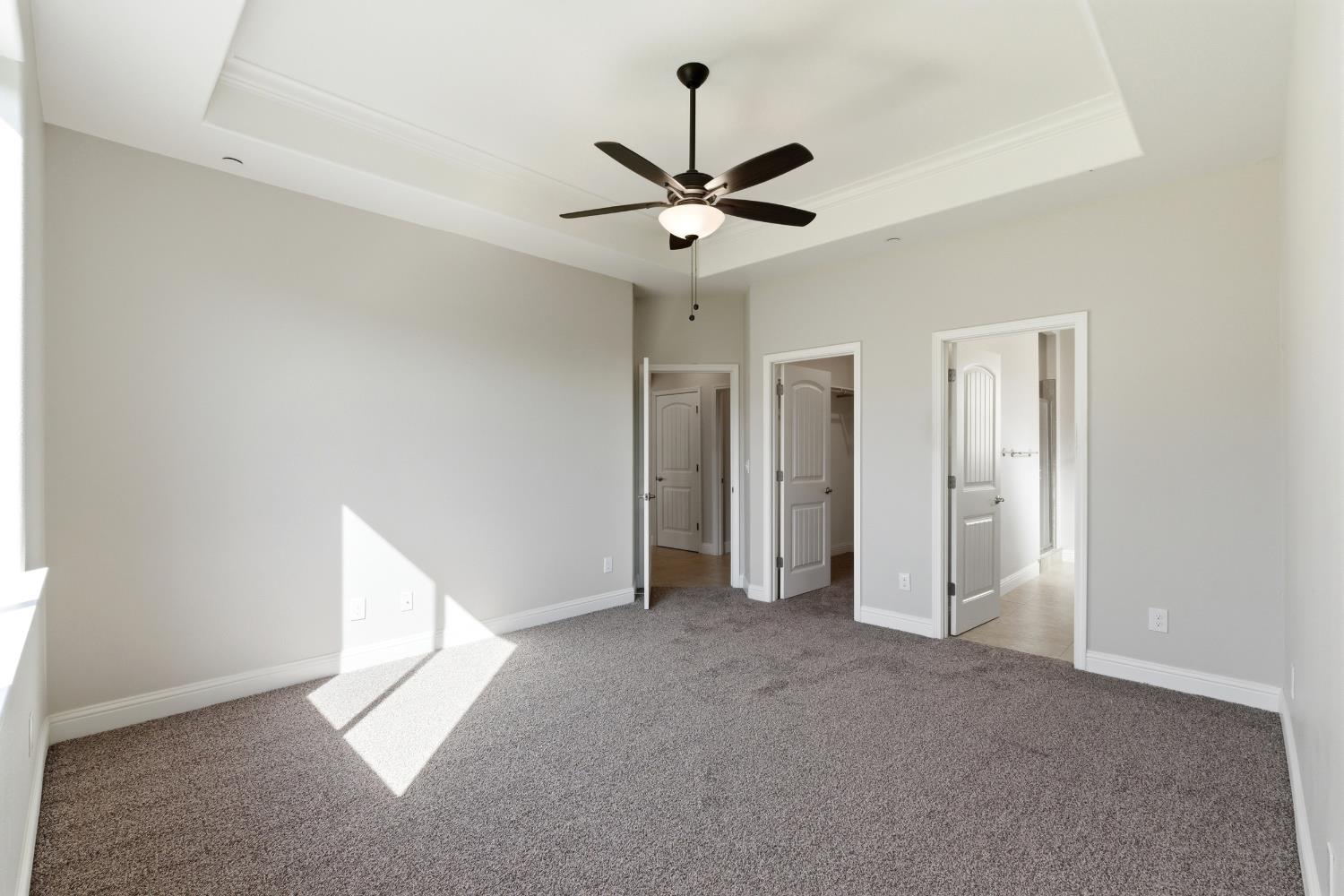 3108 Capistrano Dr, Madera, CA 93637