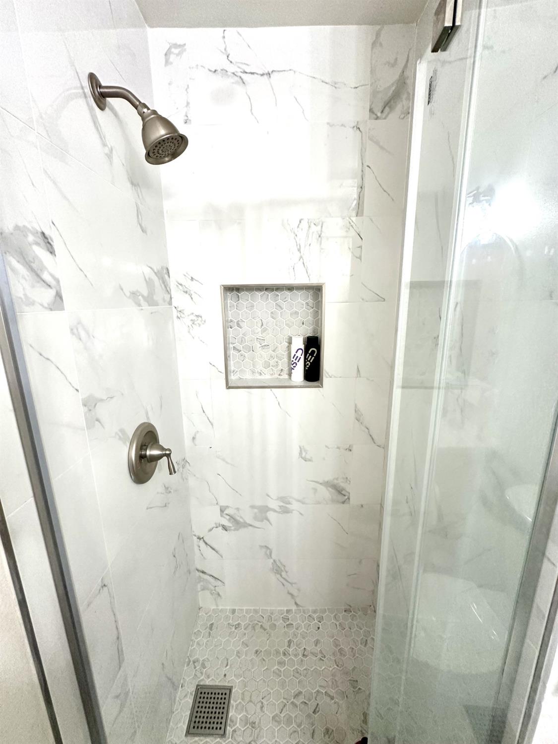 99 Rosewood Cir, Madera, CA 93637