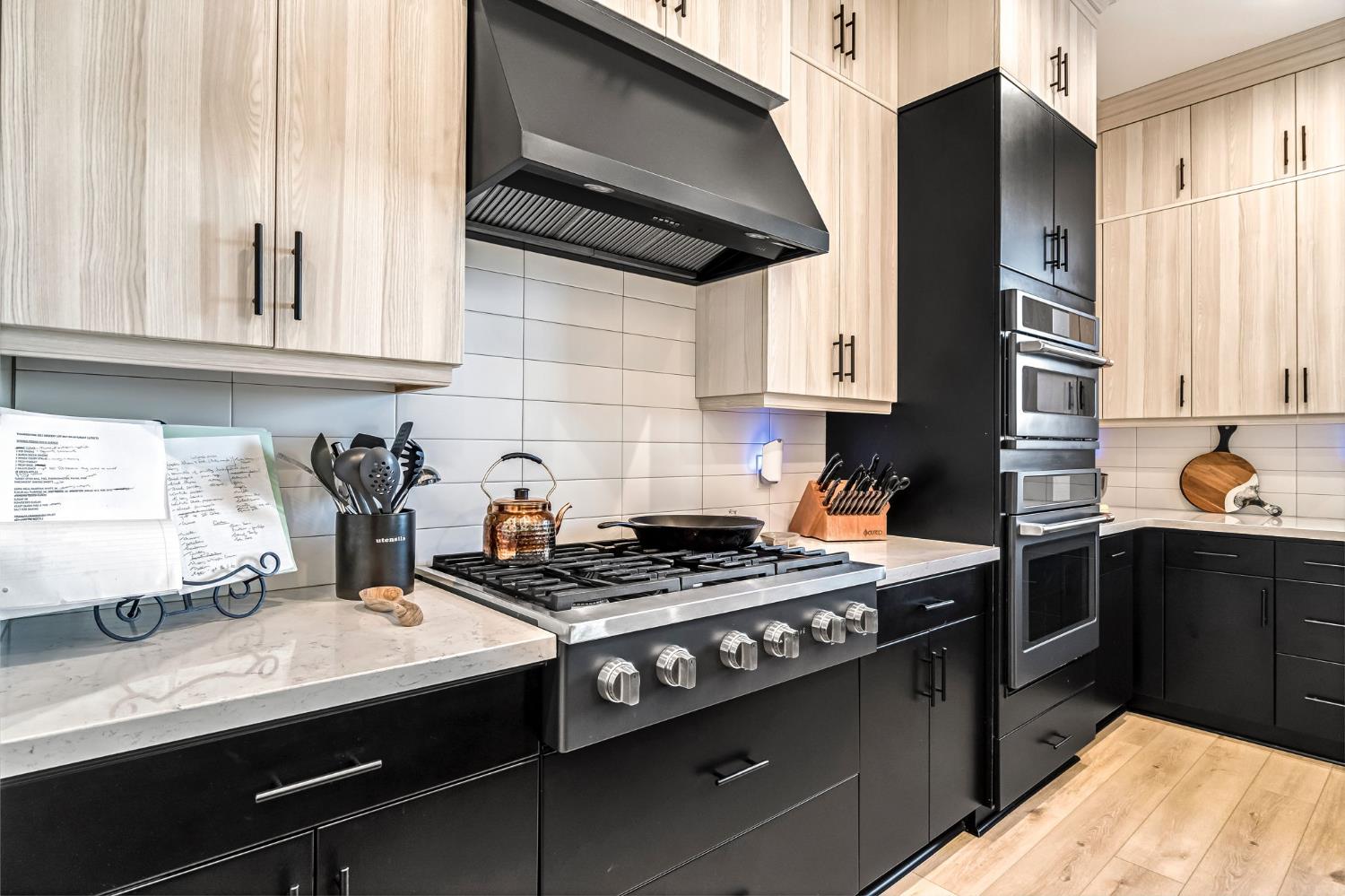 713 Harvest Dr, Madera, CA 93636