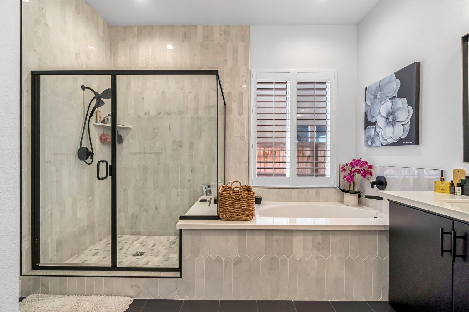 713 Harvest Dr, Madera, CA 93636