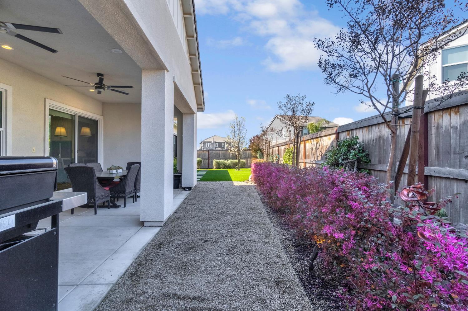 713 Harvest Dr, Madera, CA 93636