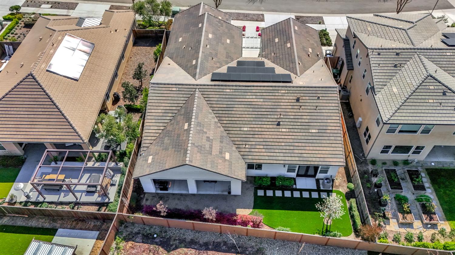 713 Harvest Dr, Madera, CA 93636