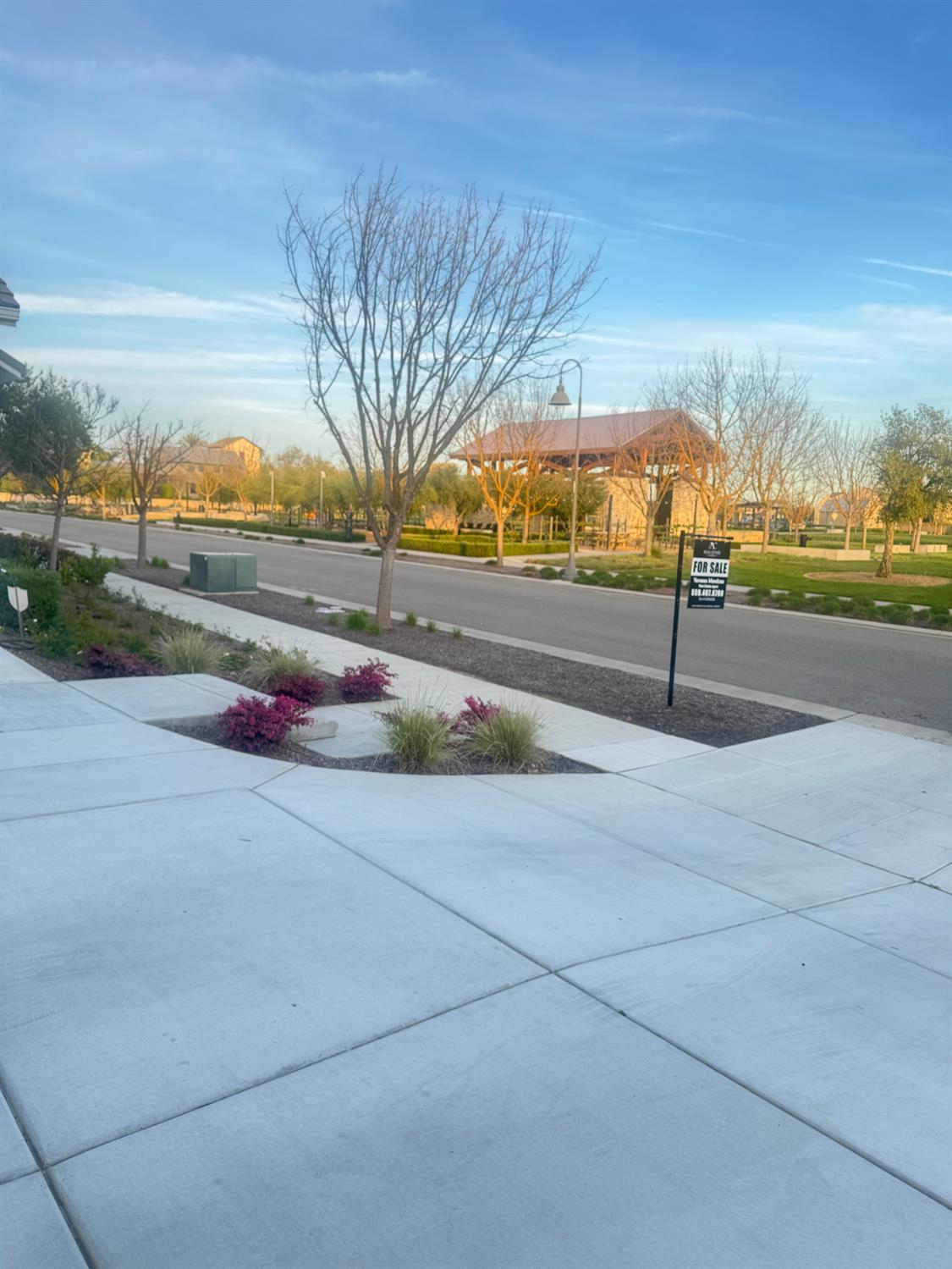 713 Harvest Dr, Madera, CA 93636