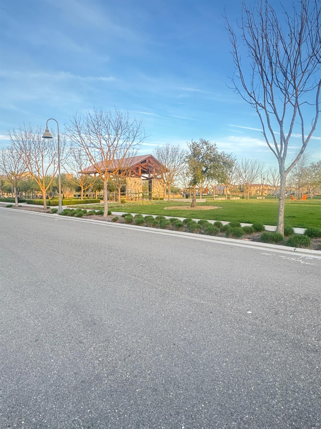 713 Harvest Dr, Madera, CA 93636