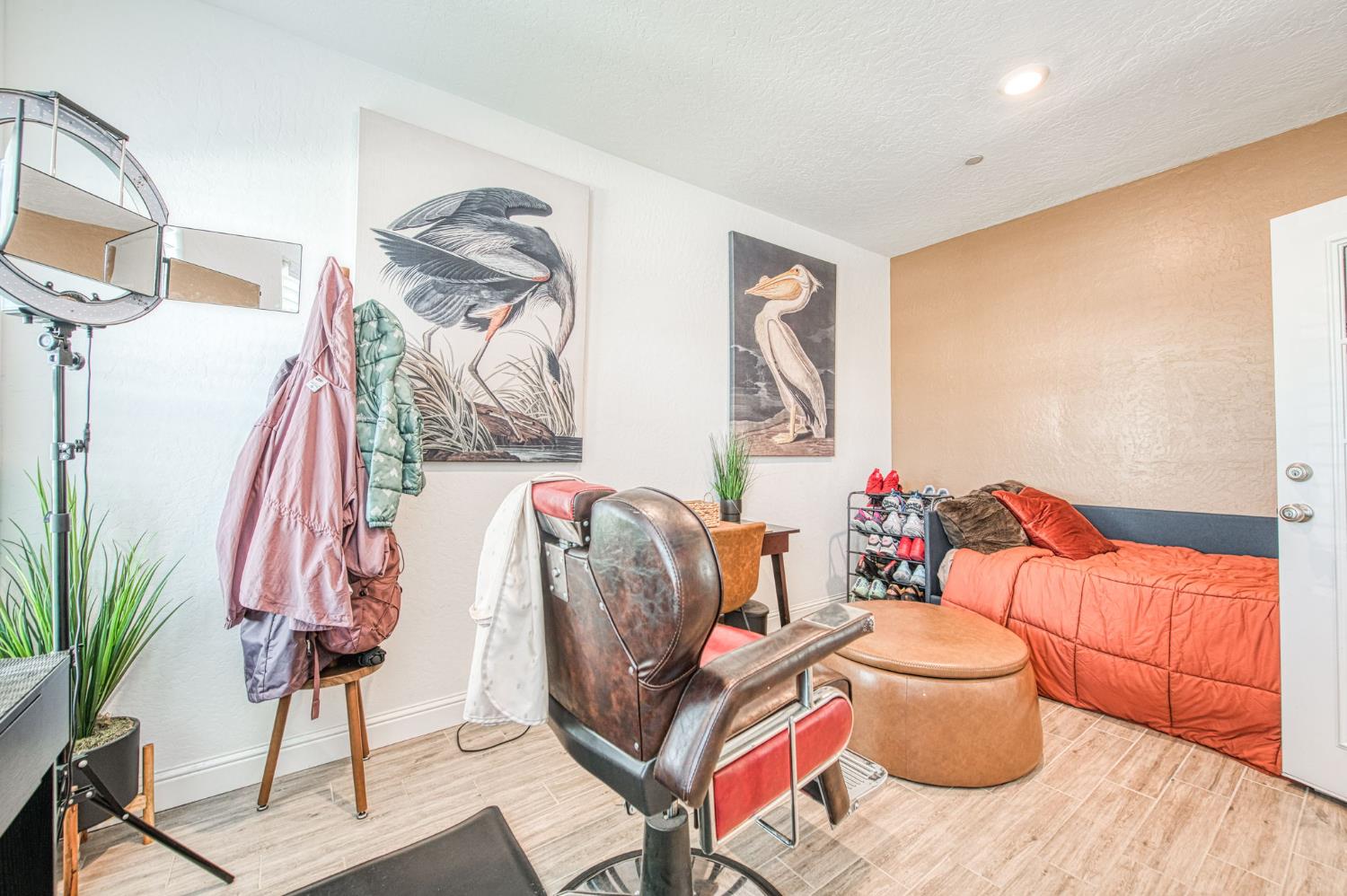 920 Ponderosa Way W, Madera, CA 93636