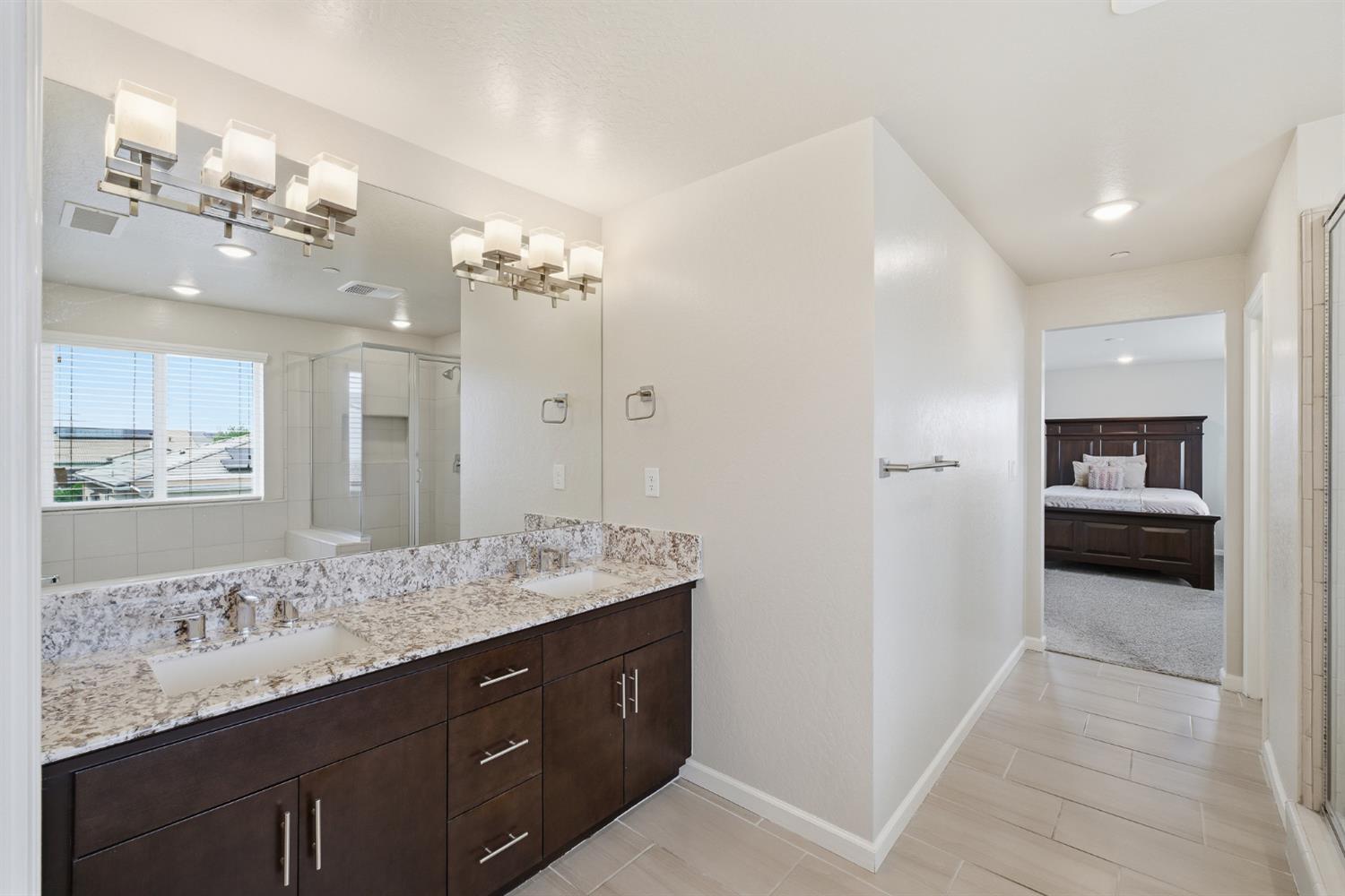 503 Cathedral Ct S, Madera, CA 93636