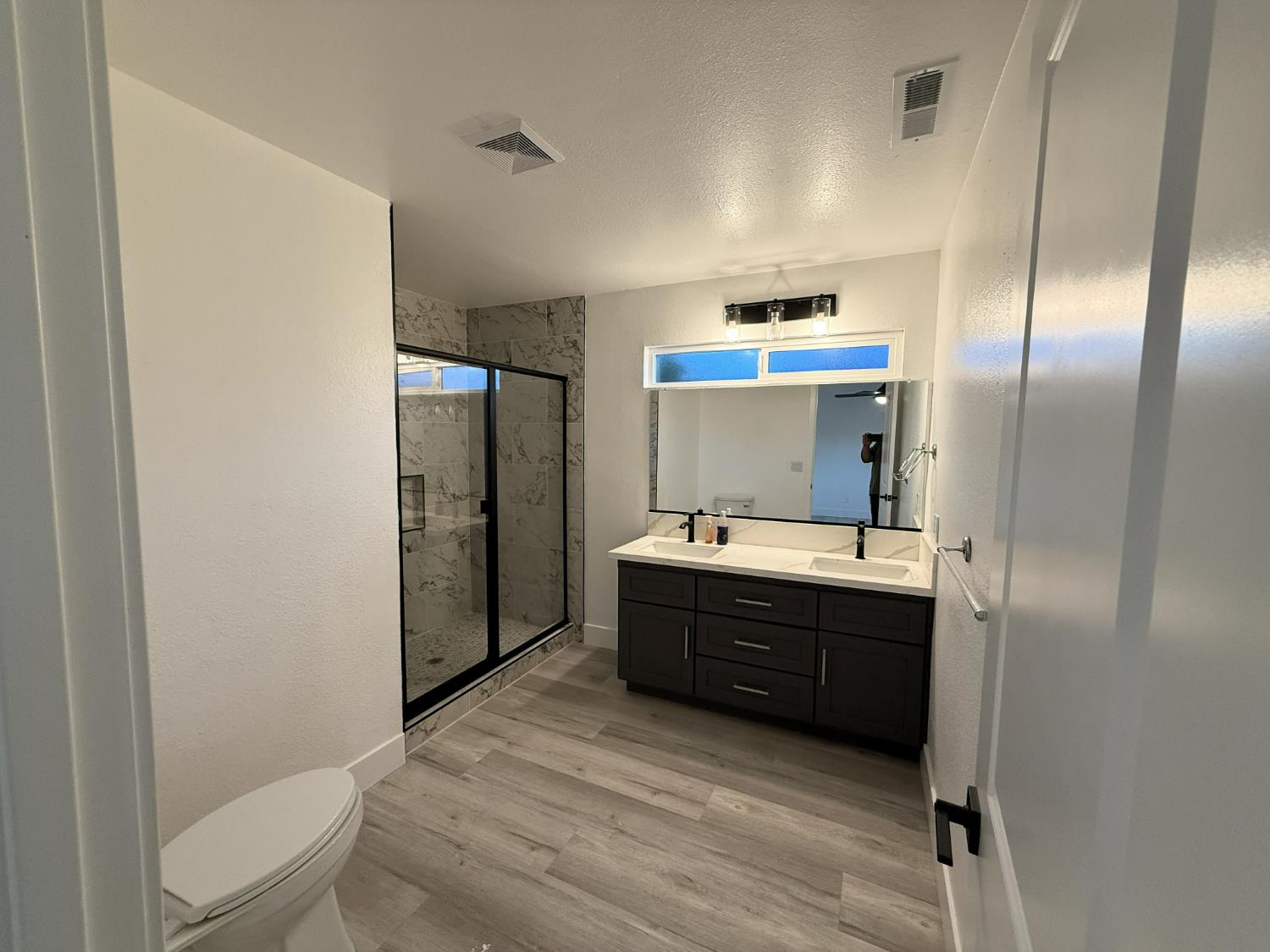 19232 Deane Dr, Madera, CA 93638