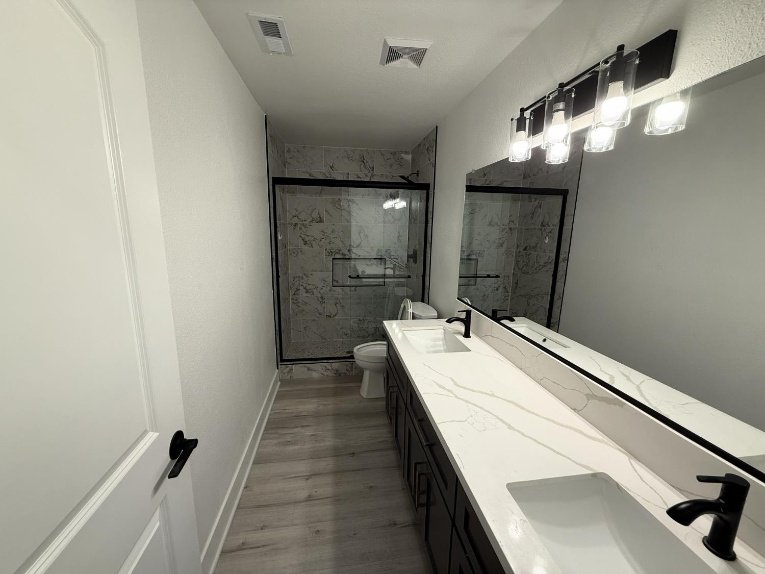 19232 Deane Dr, Madera, CA 93638