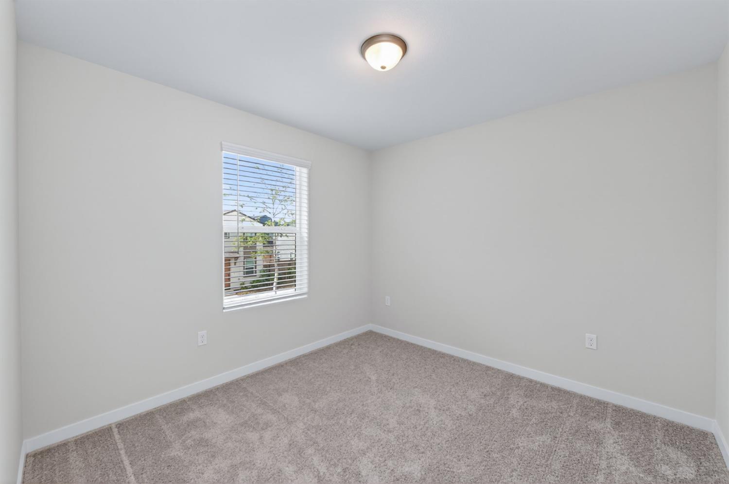 787 Laina Ave, Madera, CA 93636