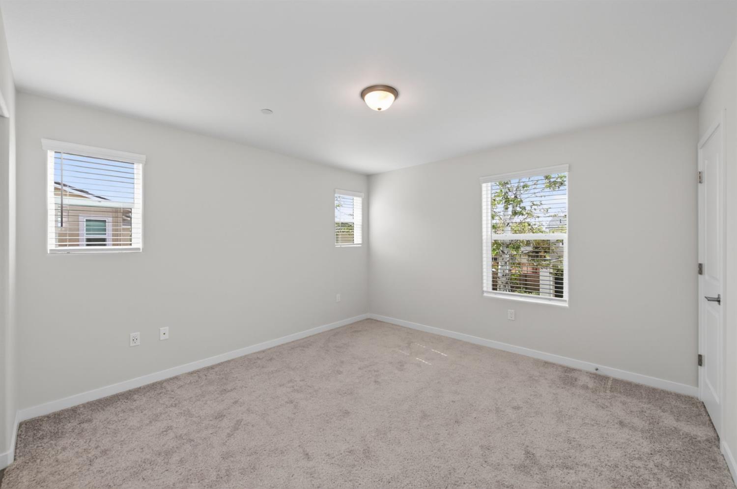 787 Laina Ave, Madera, CA 93636