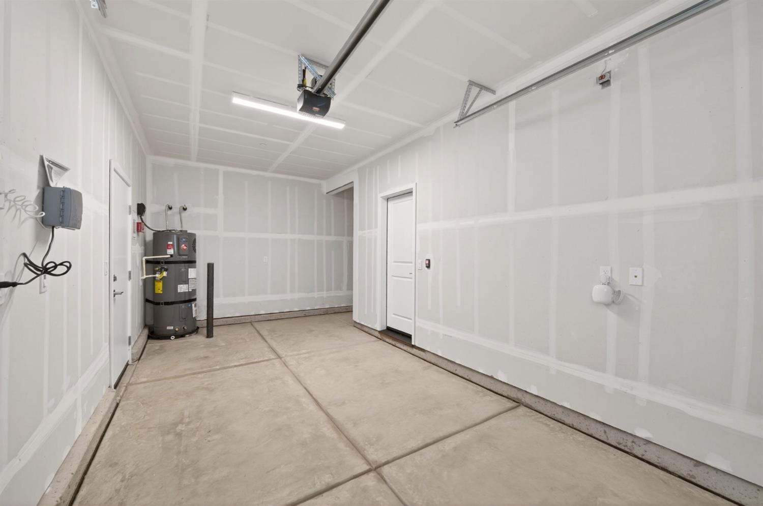 787 Laina Ave, Madera, CA 93636