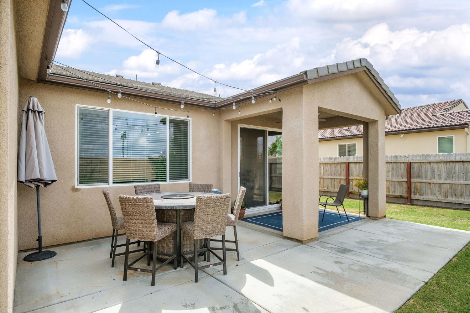 644 Atlantica Dr S, Madera, CA 93636