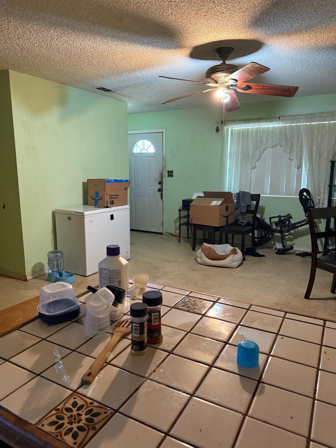 7281 N College Ave, Pinedale, CA 93650