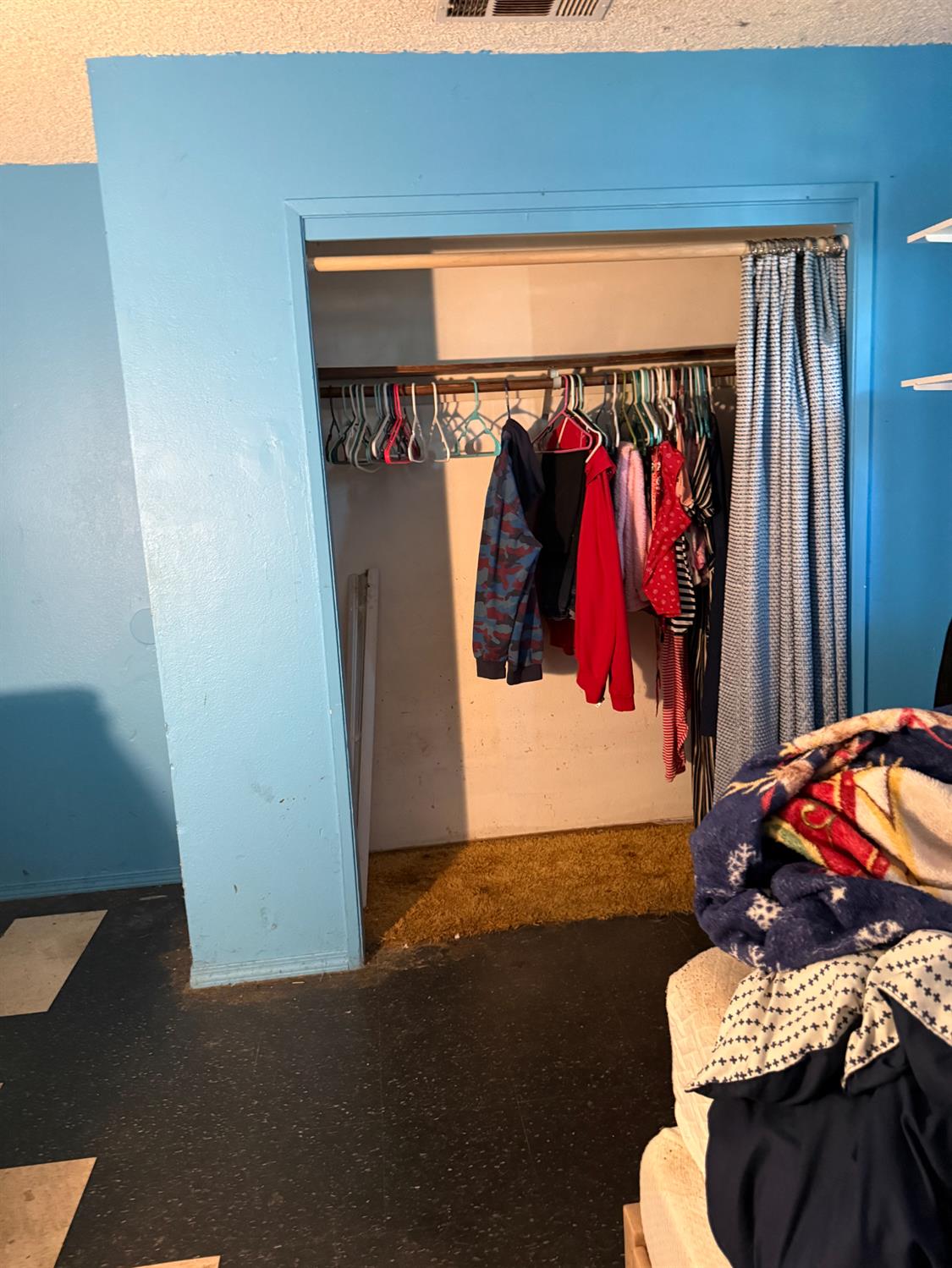 7281 N College Ave, Pinedale, CA 93650