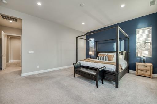 598 Crescent Ln, Madera, CA 93636