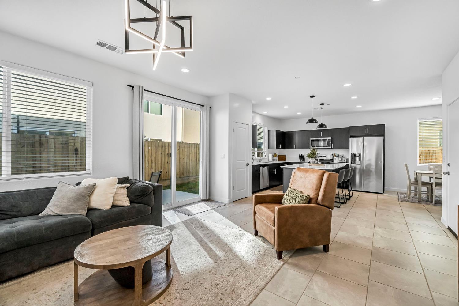 367 Talus Way S, Madera, CA 93636