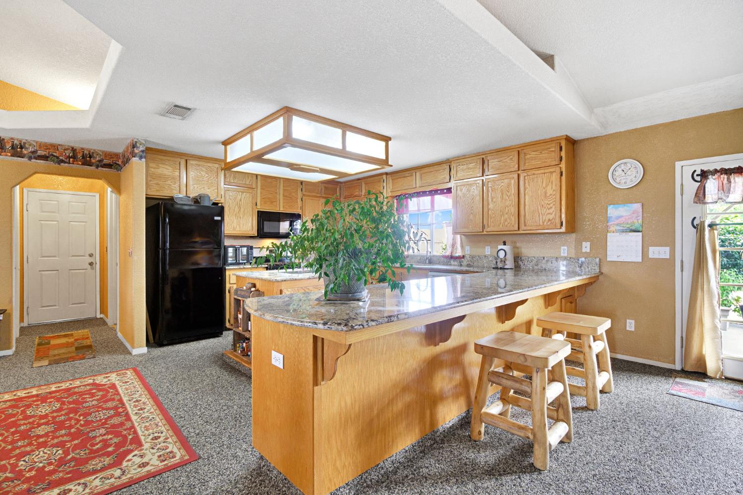 20689 Olympia Rd, Madera, CA 93638