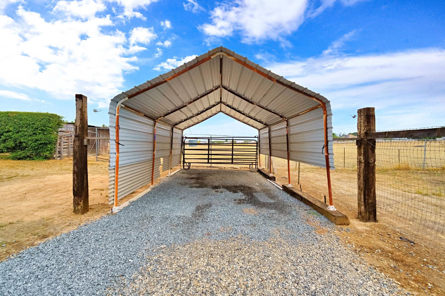 20689 Olympia Rd, Madera, CA 93638