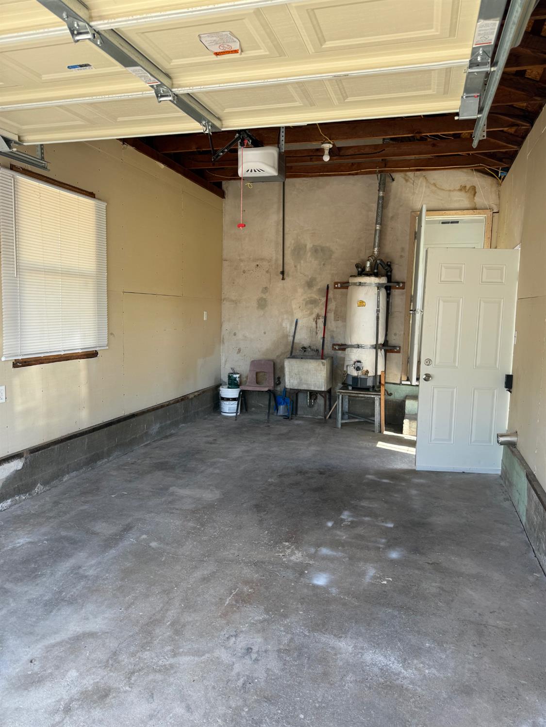 501 Rotan Ave, Madera, CA 93637